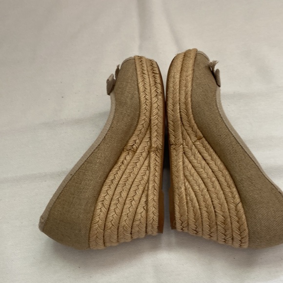 Tory Burch Jackie peep toe canvas beige espadrille wedge heel size 7.5 - Picture 8 of 12